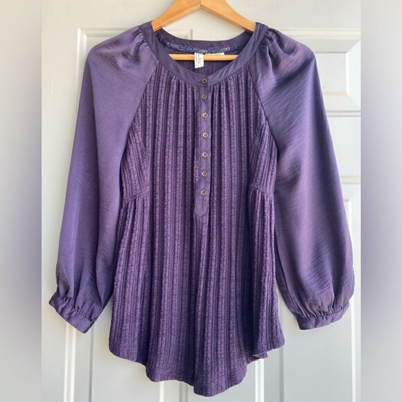 Anthropologie MEADOW RUE Purple Kersee Henley Blouse Top Mixed Materials Size XS - Picture 3 of 8